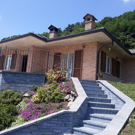 Villa Casa "La Forcella" Brembilla Exterior foto